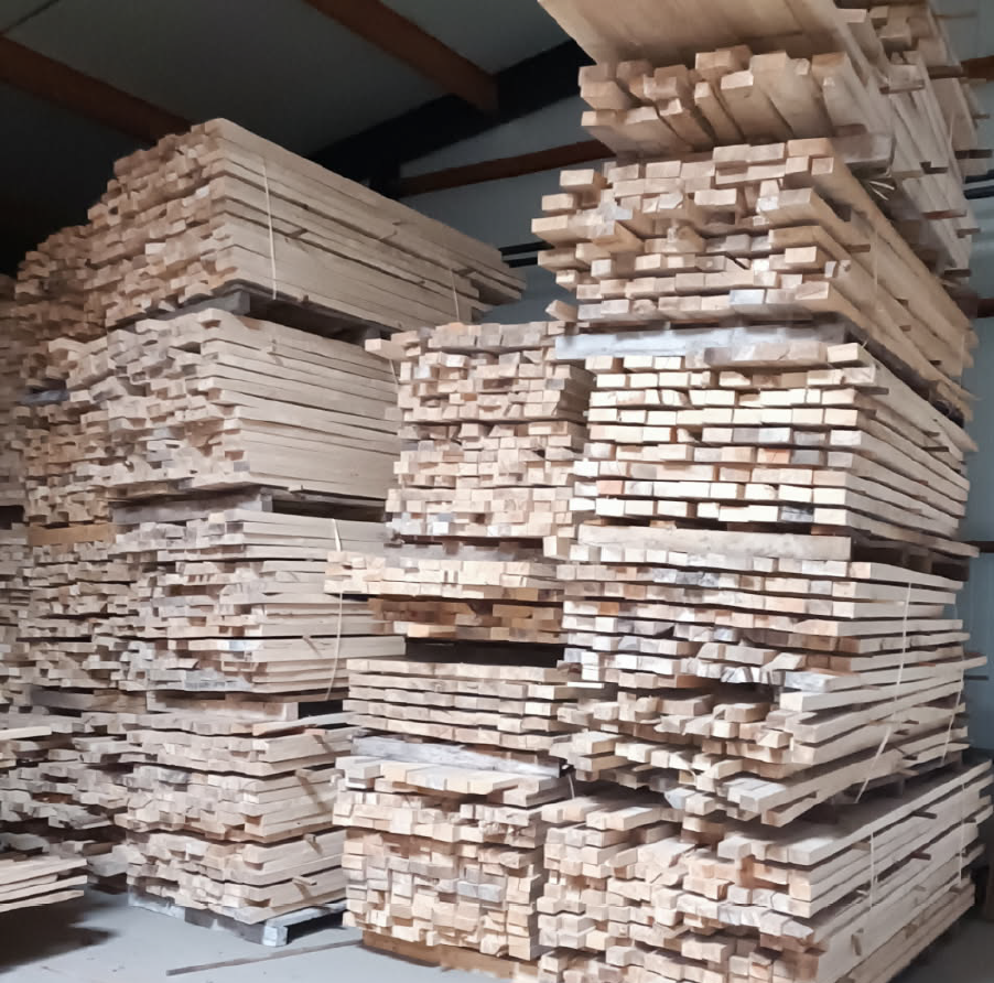 Sciages PEUPLIER en plots, avivés, frises, secs ou réessuyés